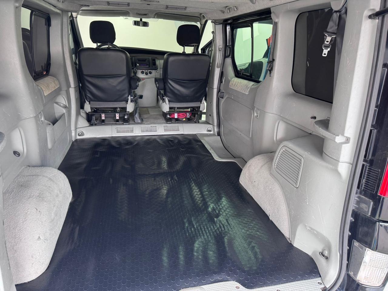 Renault Trafic 2.5 dCi -VETRATO-OMOLOGATO 8 POSTI -2005
