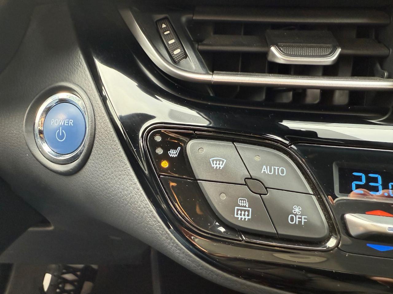 TOYOTA C-HR 1.8 Hybrid E-CVT Lounge