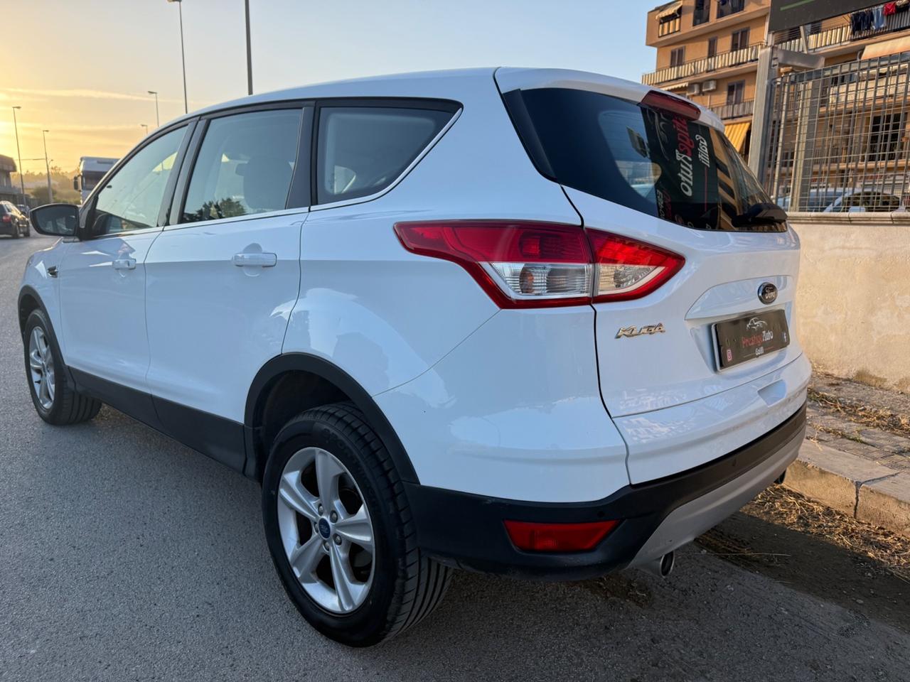 Ford Kuga 2.0 TDCI 140 CV 4WD Business