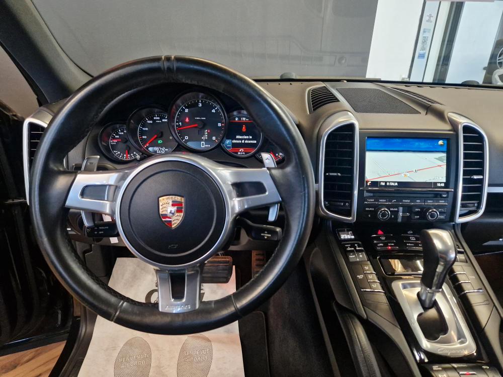 Porsche Cayenne 3.0 V6 tdi Platinum Edition 245cv tiptronic
