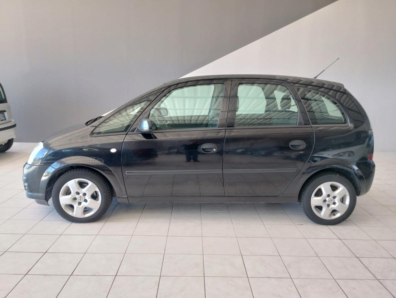 Opel Meriva 1.4 16V Cosmo KM 106.000