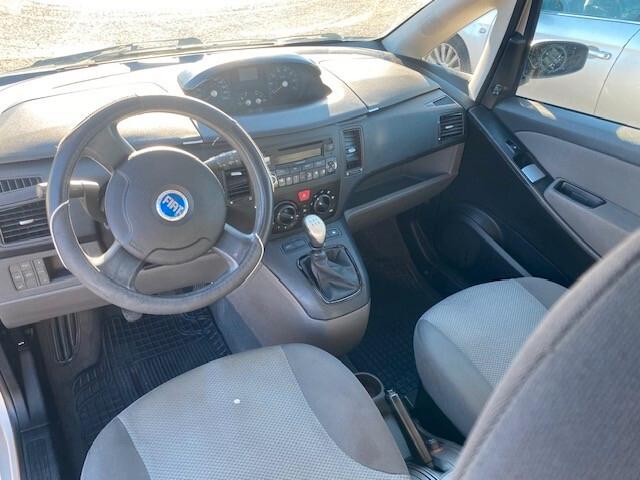 Fiat Idea 1.2 16V BlackLabel