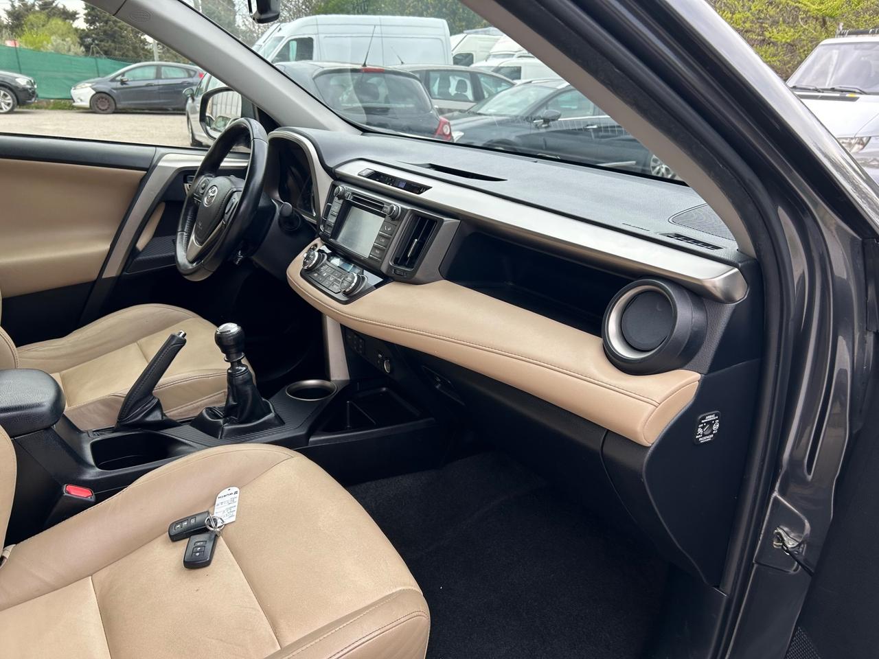 Toyota RAV 4 RAV4 2.0 D-4D 4WD Lounge