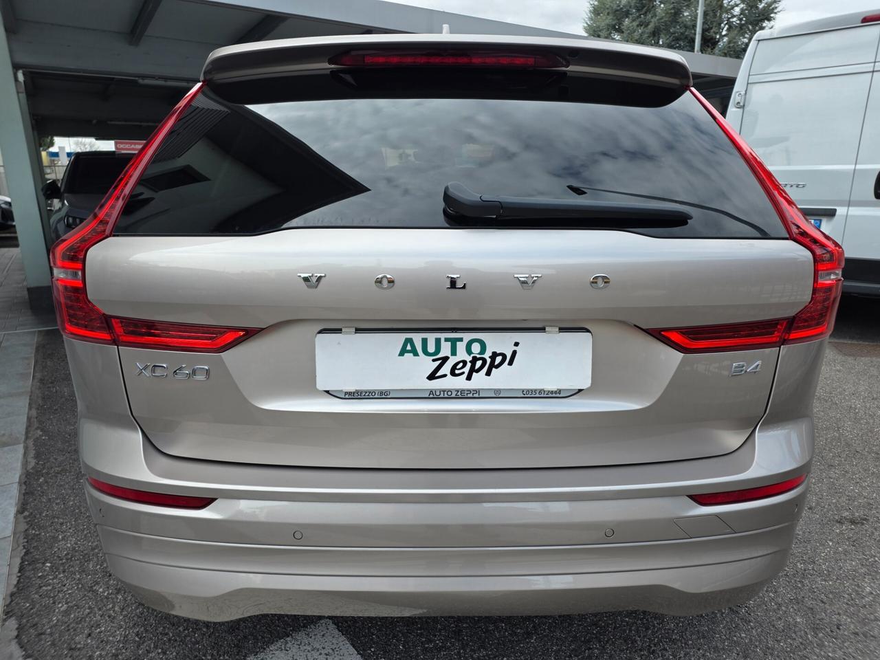 Volvo XC60 2.0 B4 BENZINA 197cv AUT. / SERVICE VOLVO!