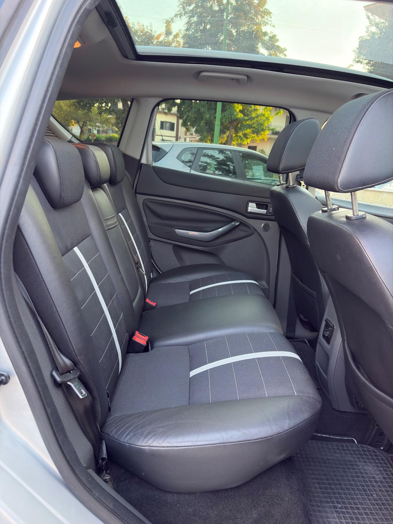 Ford Kuga 2.0 TDCi 136 CV 4WD Titanium