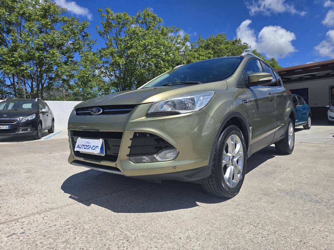 Ford Kuga 2.0 TDCI 140 CV 4WD Titanium