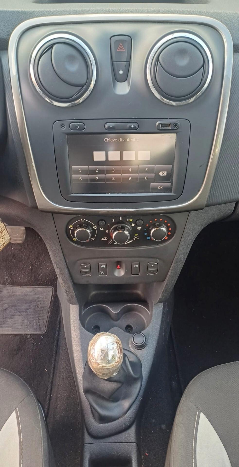 Dacia Sandero Stepway 1.5 dCi 8V 90CV motore revisionato.