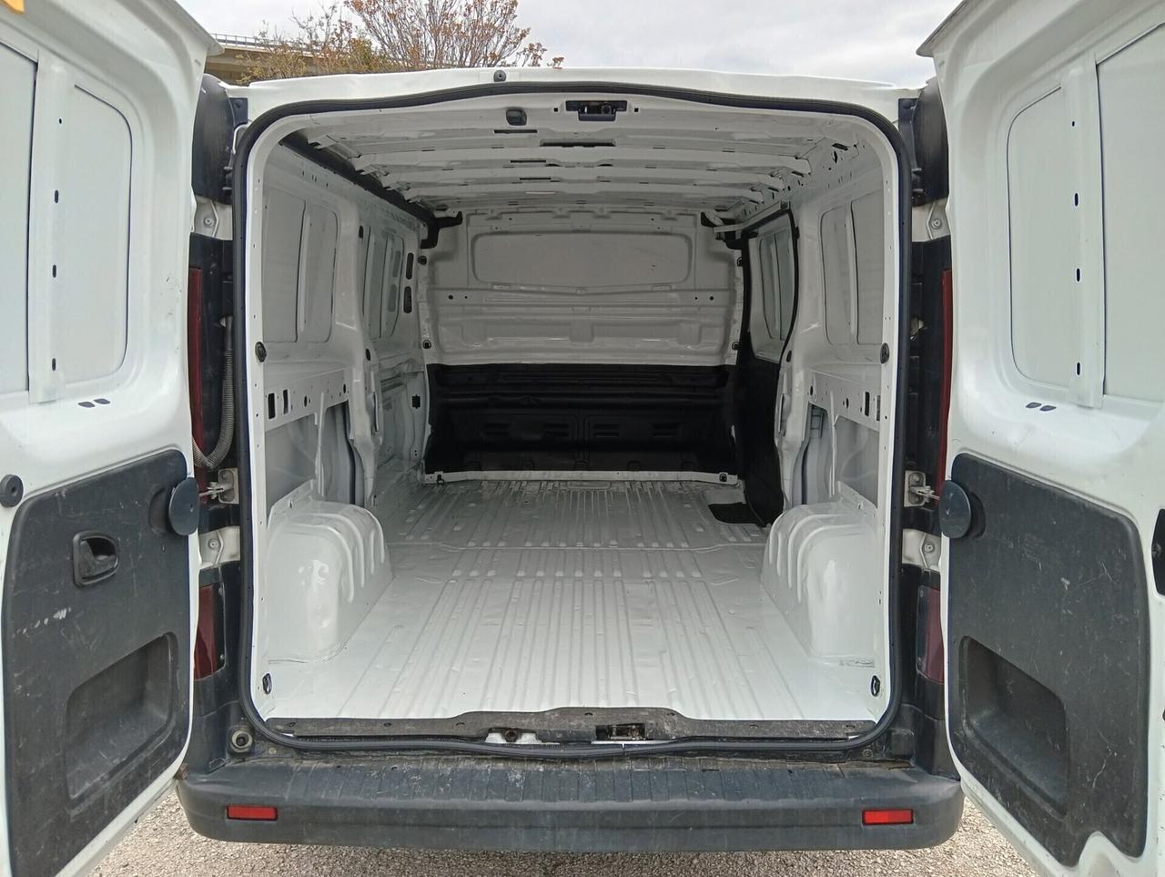 Renault Trafic T29 2.0 dCi 120CV PC-TN Furgone Ice