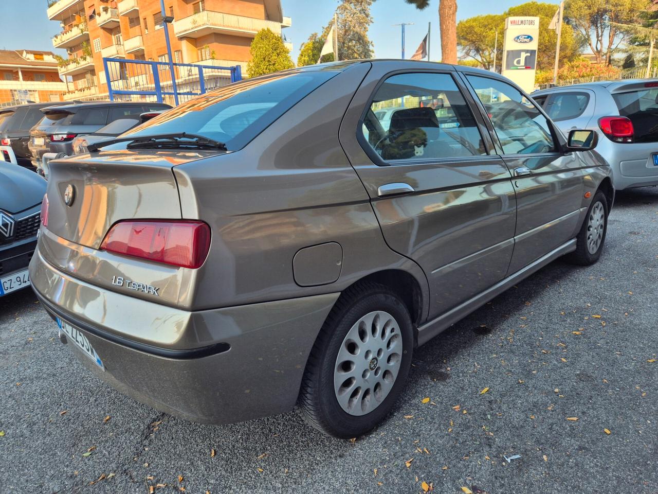 Alfa Romeo 146 1.6i 16V Twin Spark cat L