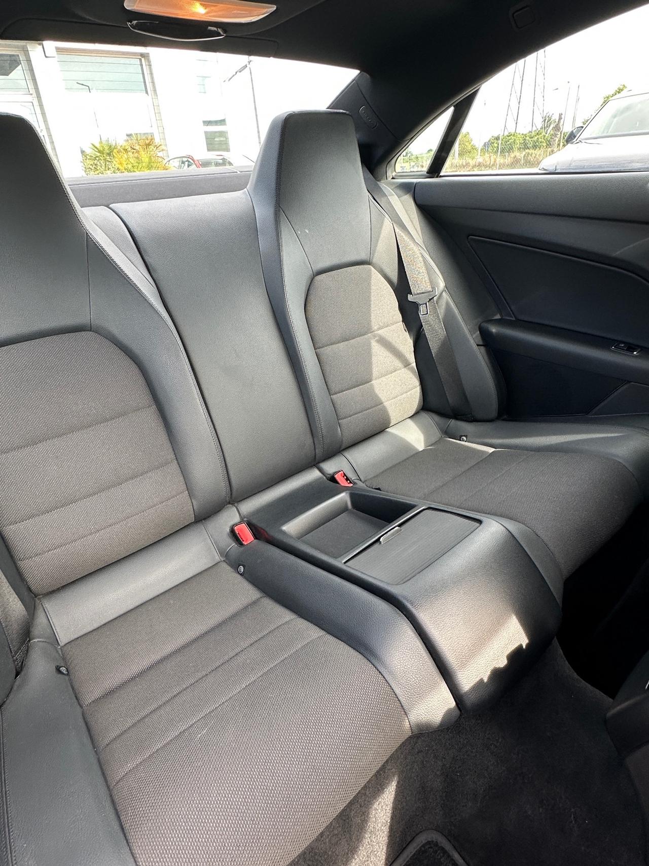 Mercedes-benz E 200 Coupé Avantgarde - 2010