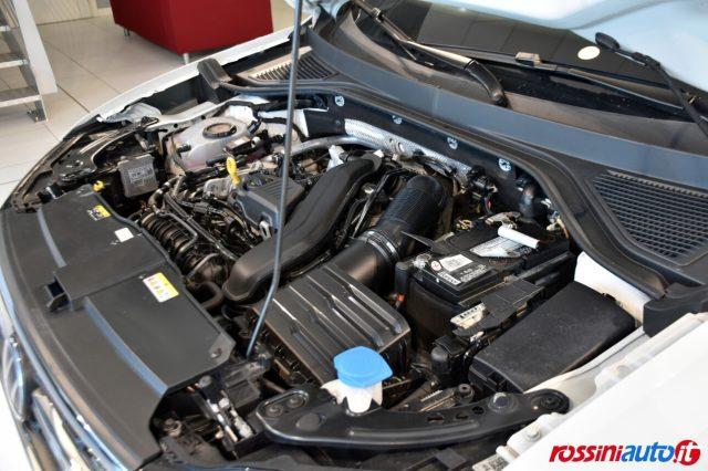 VOLKSWAGEN T-Roc 1.5 TSI 150 CV DSG R-LINE + TECH PACK + I.Q LED +