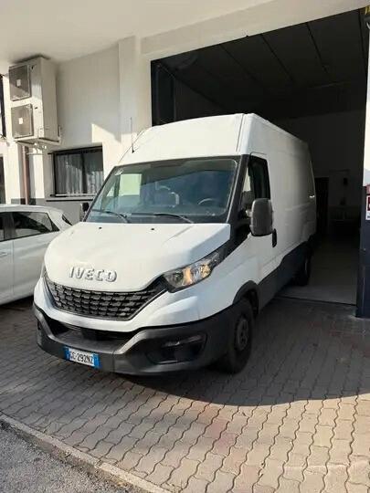 Iveco Daily 33S12V 2.3
