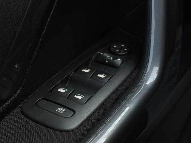 PEUGEOT 2008 1.2 82Cv Business