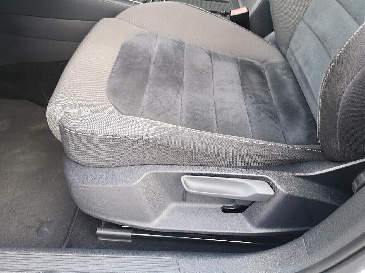 Volkswagen Golf 1.6 TDI 5p. Highline BlueMotion Technology