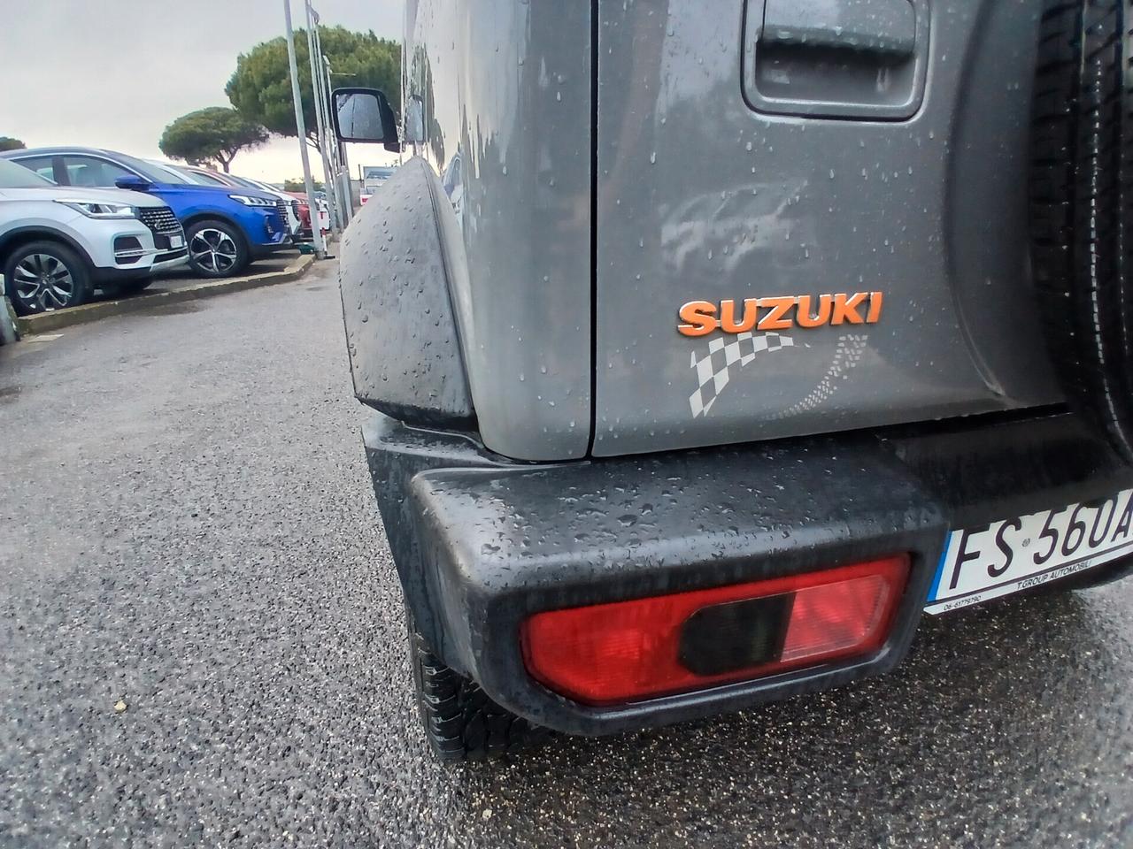 Suzuki Jimny 1.5 5MT Top