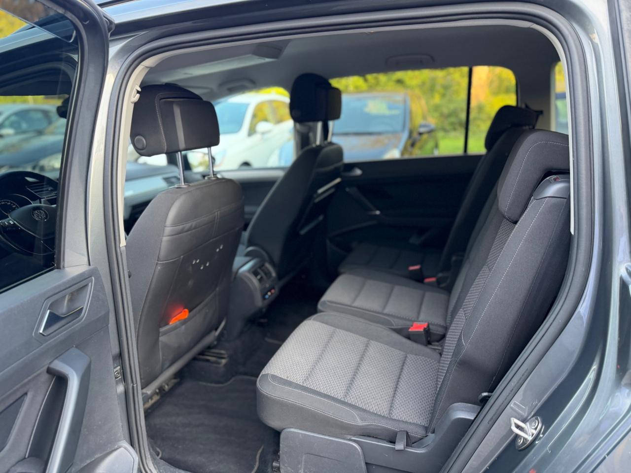 Volkswagen Touran 1.6 TDI 115 CV SCR*Neopatentati*7 Posti