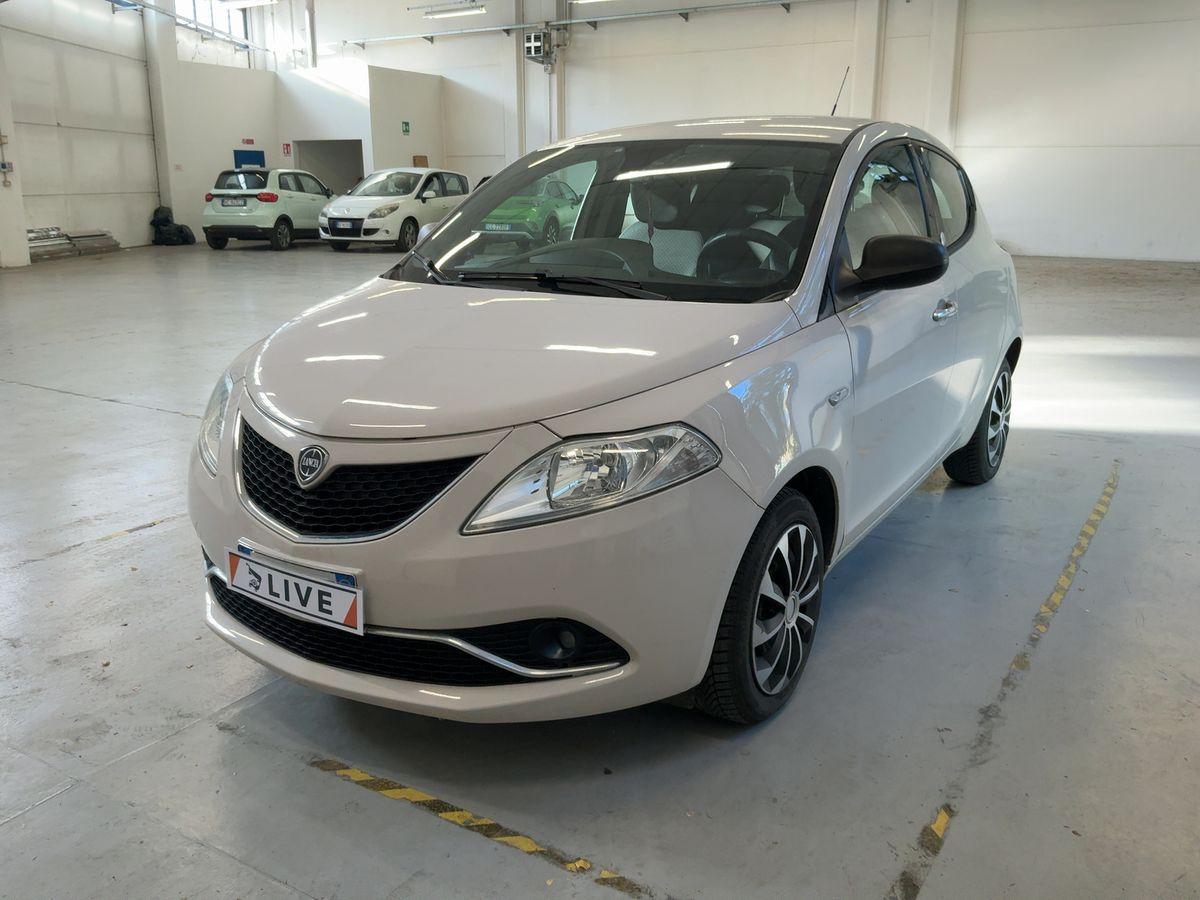 Lancia Ypsilon 5 Porte Ypsilon 1.2 Silver ecochic Gpl 69cv