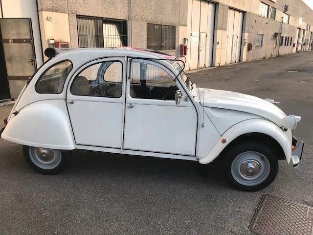 Citroen 2CV 6 Special