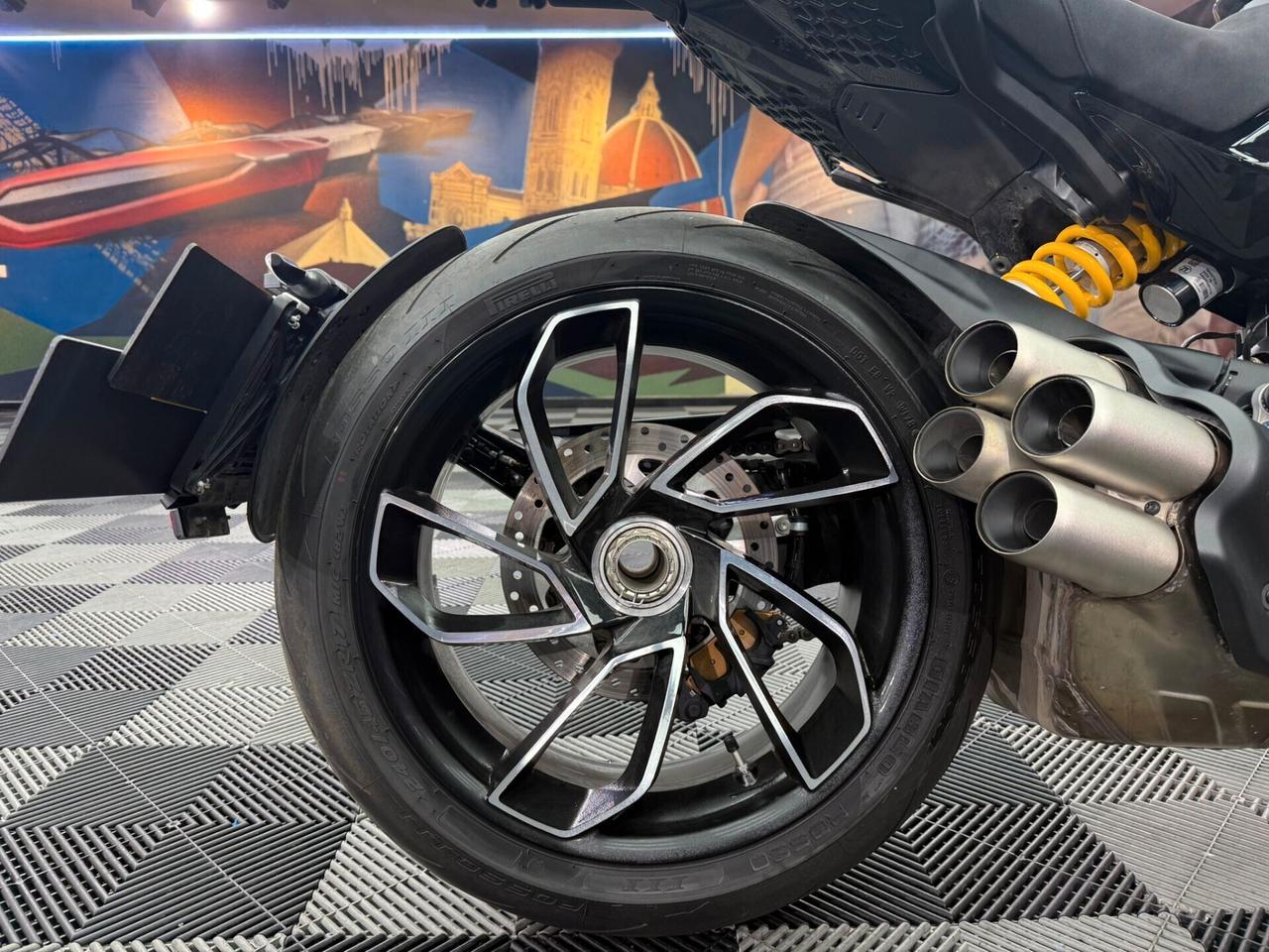 Ducati Diavel V4 (34050)