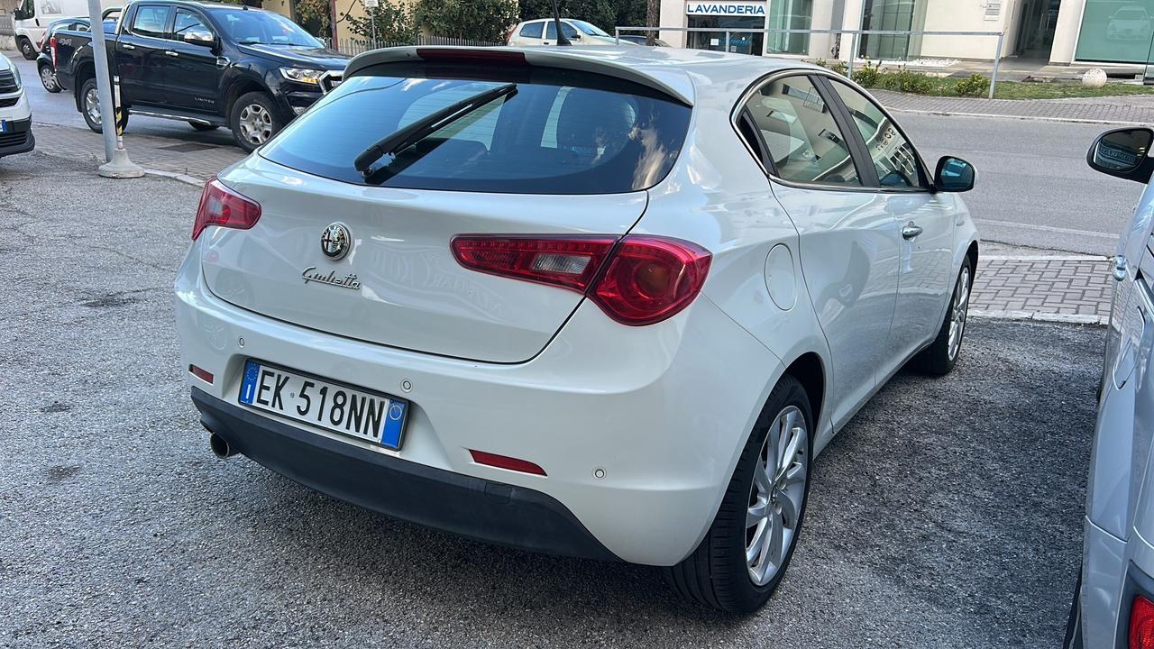 Alfa Romeo GIULIETTA 1.6 DIESEL Neopatentati