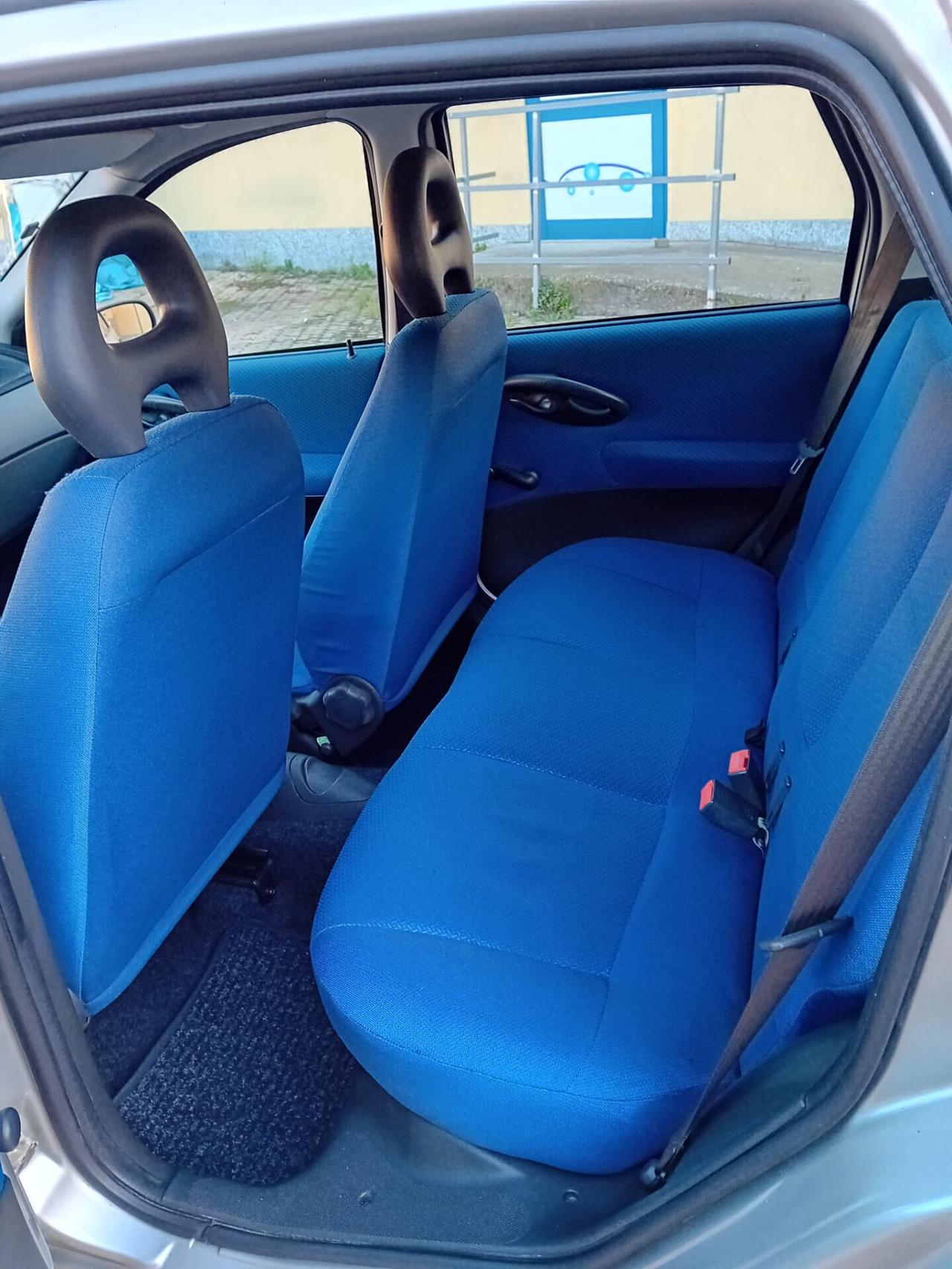 Fiat Punto 5 porte - APERTI AD AGOSTO