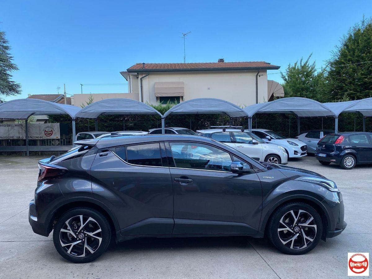 TOYOTA - C-HR 1.8h Trend e-cvt Hybrid
