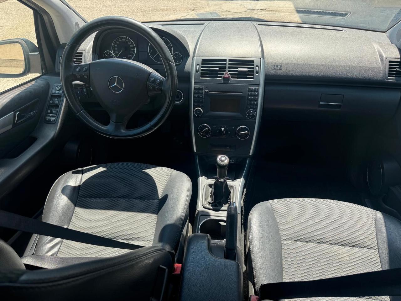 Mercedes-benz A 150 A 150 BlueEFFICIENCY Coupé Avantgarde