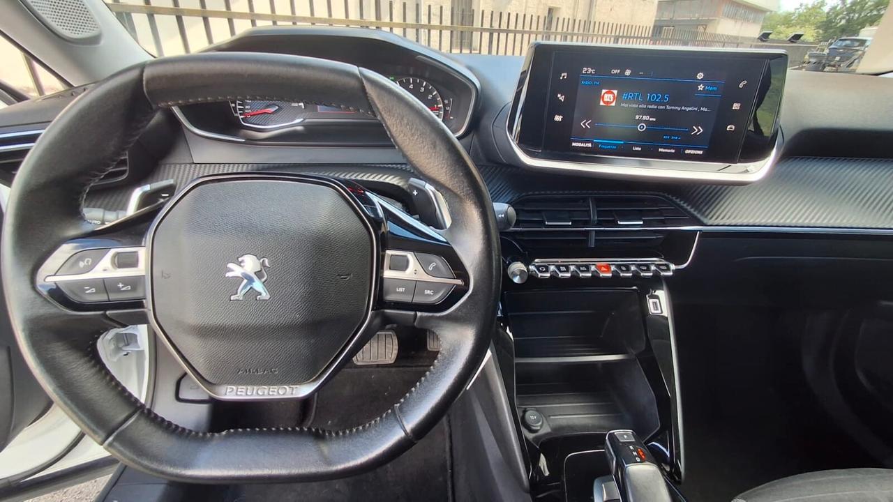 Peugeot 2008 PureTech 130 S&S EAT8 Active Pack