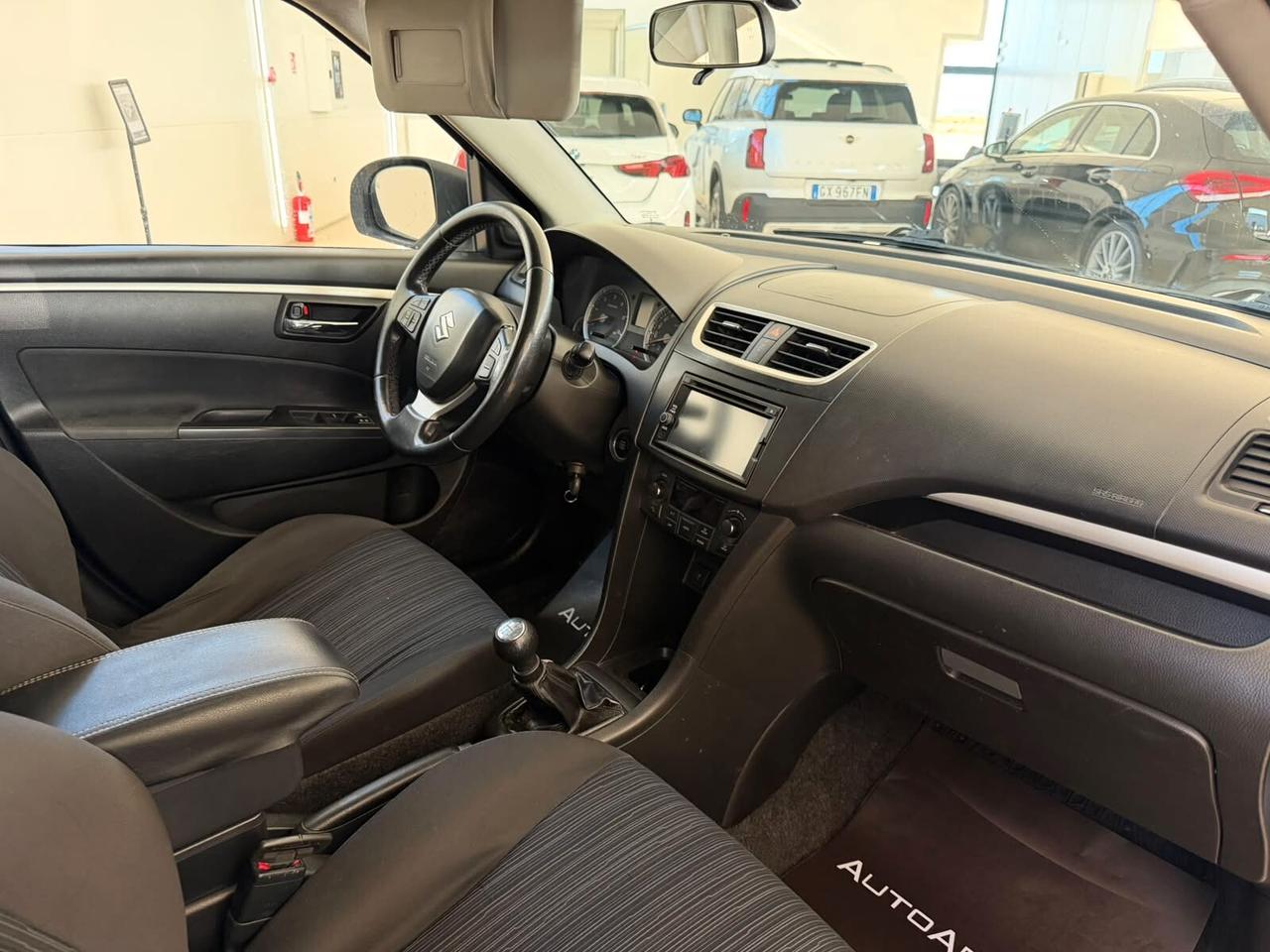 Suzuki Swift 1.3 DDiS 5 porte B-Cool Bi-Color