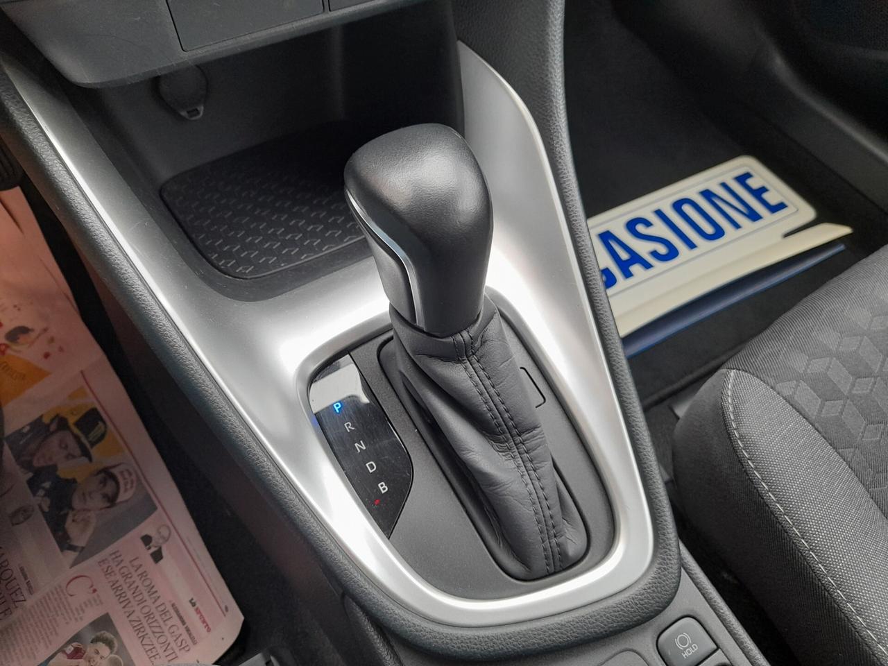 TOYOTA YARIS 1.5 HYBRID 5P BUSINESS