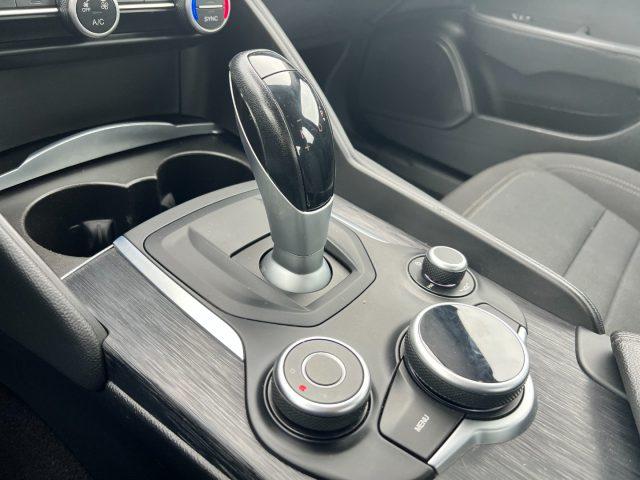 ALFA ROMEO Giulia 2.0 Turbo 200 CV AT8 Business