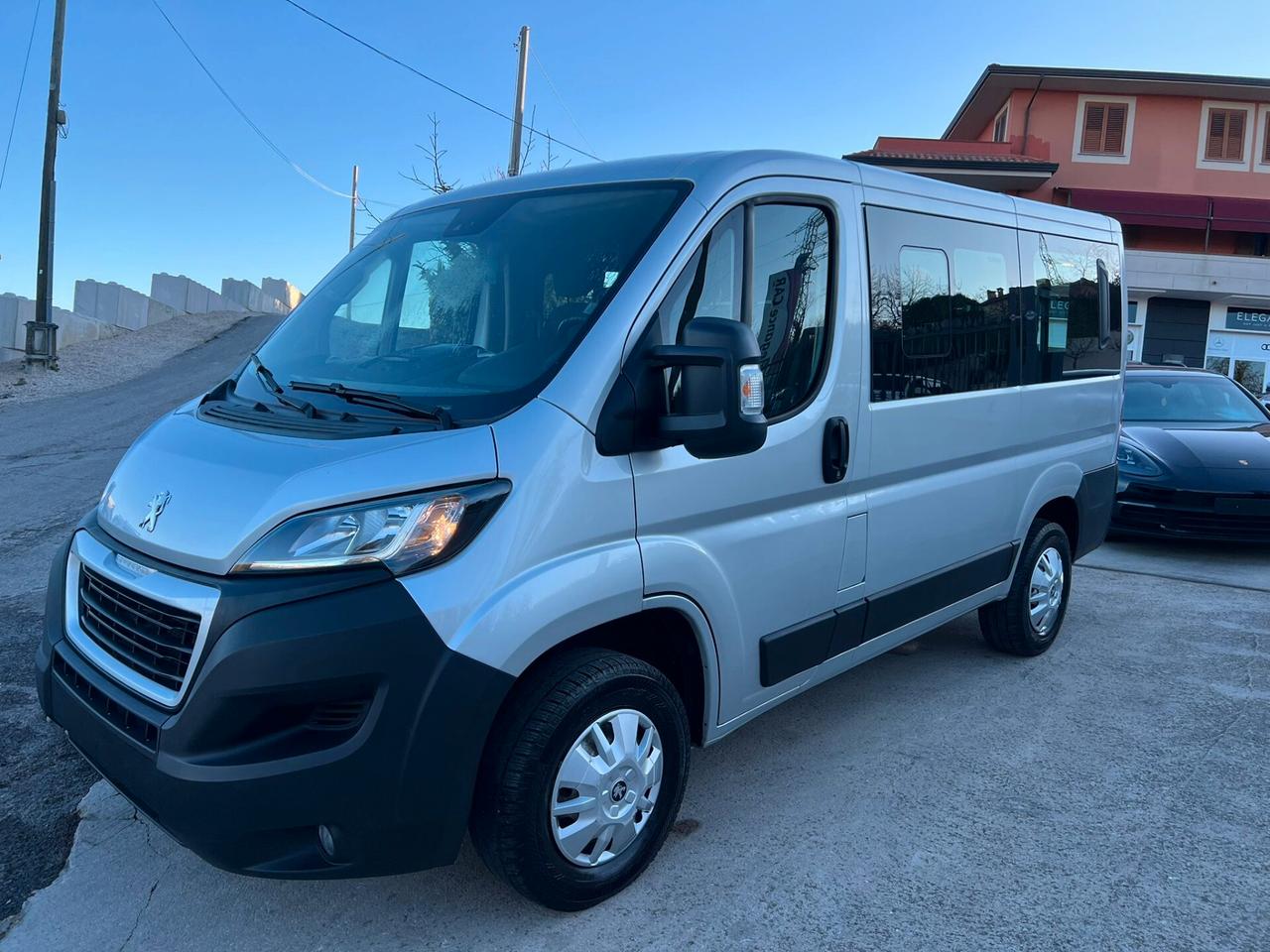 Peugeot Boxer 2.2 140cv 9 Posti