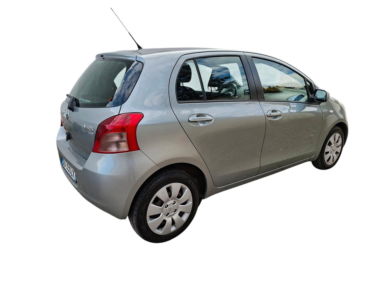 Toyota Yaris 1.3 5p. Luna *NEOPATENTATI*