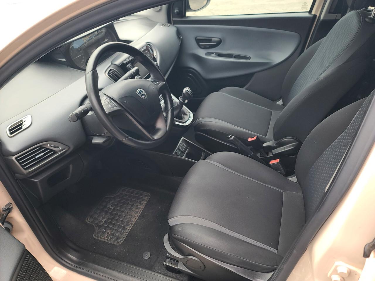 Lancia Ypsilon 1.2 Gold OK NEO solo 90mila KM