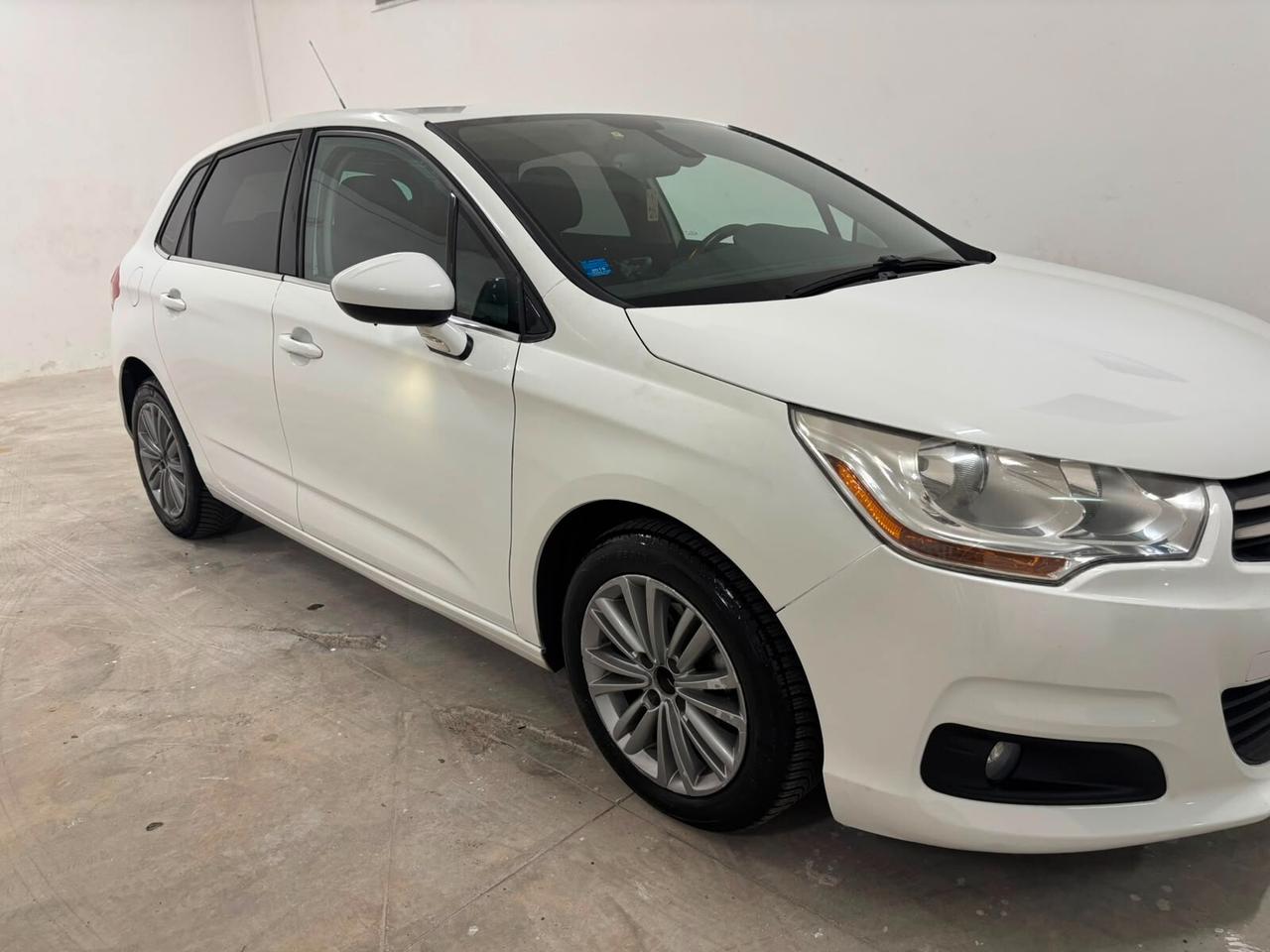 Citroen C4 1.6 VTi 120 Exclusive