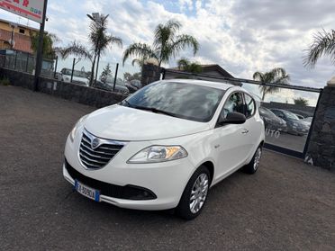 Lancia Ypsilon 1.2 69 CV 5 porte S&S Silver