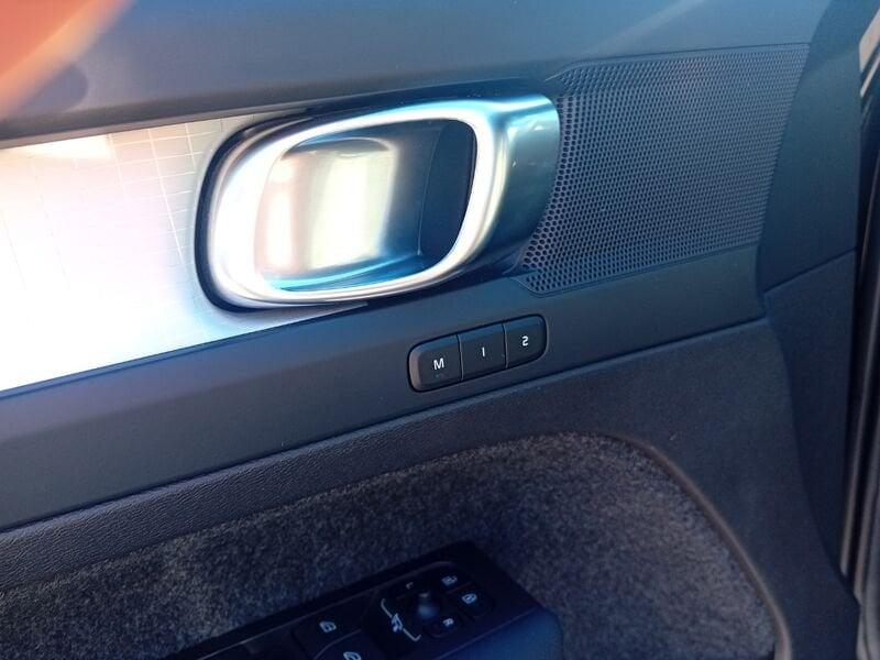 Volvo XC40 Recharge T5 Plug-in Hybrid Recharge Core