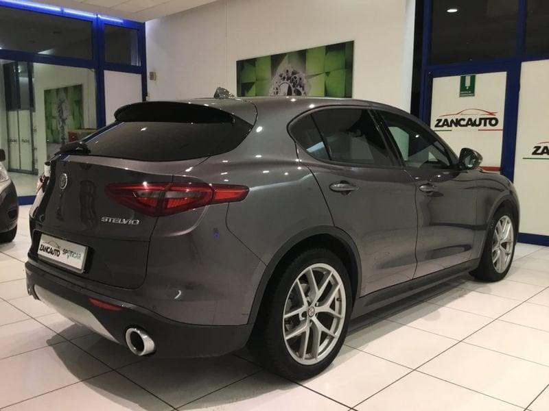 Alfa Romeo Stelvio Stelvio 2.2 Turbodiesel 180 CV AT8 RWD Super