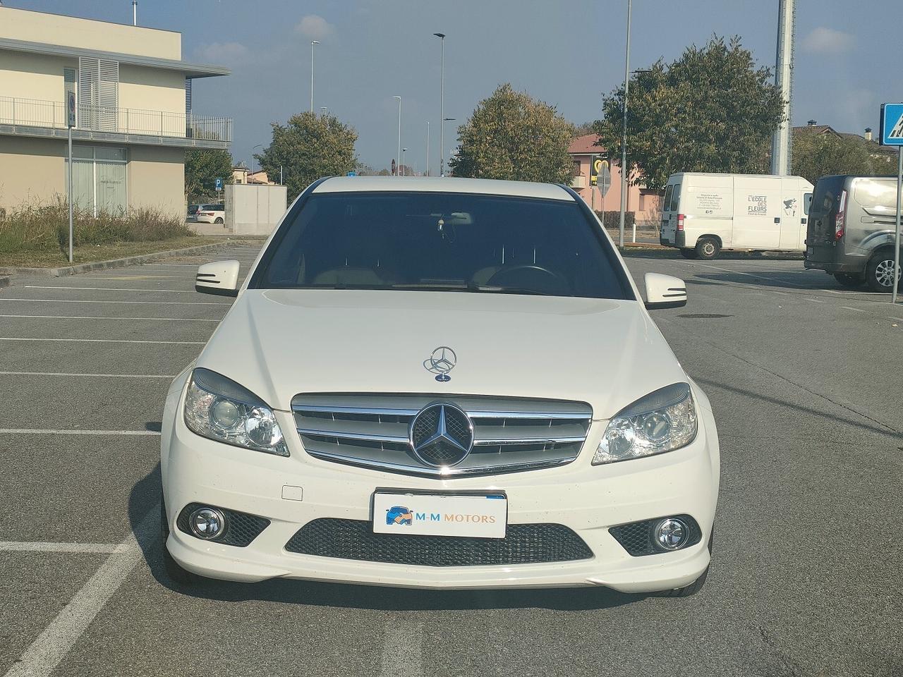 MERCEDES-BENZ C 180 CGI AMG Pack