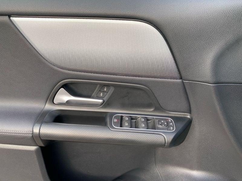 Mercedes-Benz GLA 180 d Sport auto