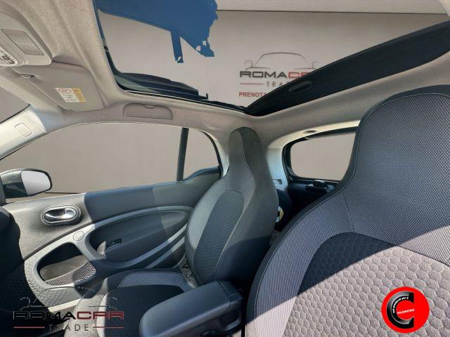 SMART ForTwo EQ FARI FULL LED APPLE CAR PLAY TELECAMERA SENSORI