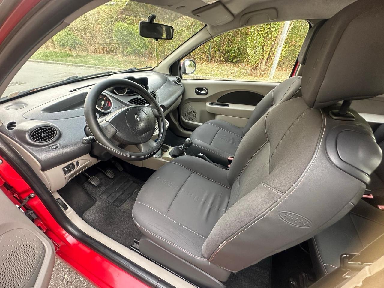 Renault Twingo 1.2 16V Initiale