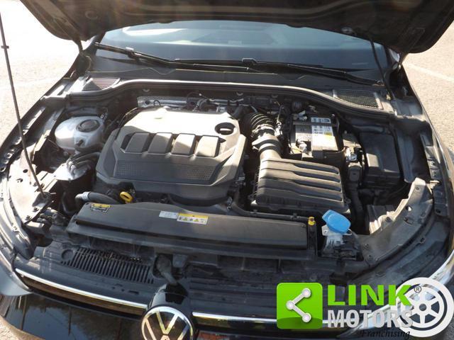 VOLKSWAGEN Golf 2.0 TDI 115 CV SCR Life in ordine di meccanica