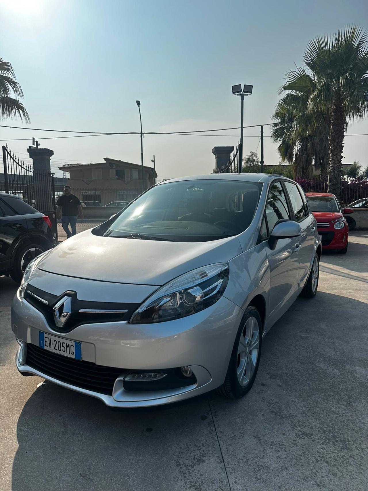 Renault Scenic Scénic XMod 1.5 dCi 110CV Live
