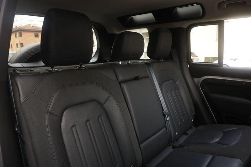 Land Rover Defender Land Rover Defender 2.0 SD4 240 110 First Edition AWD auto 177KW ANNO 2020