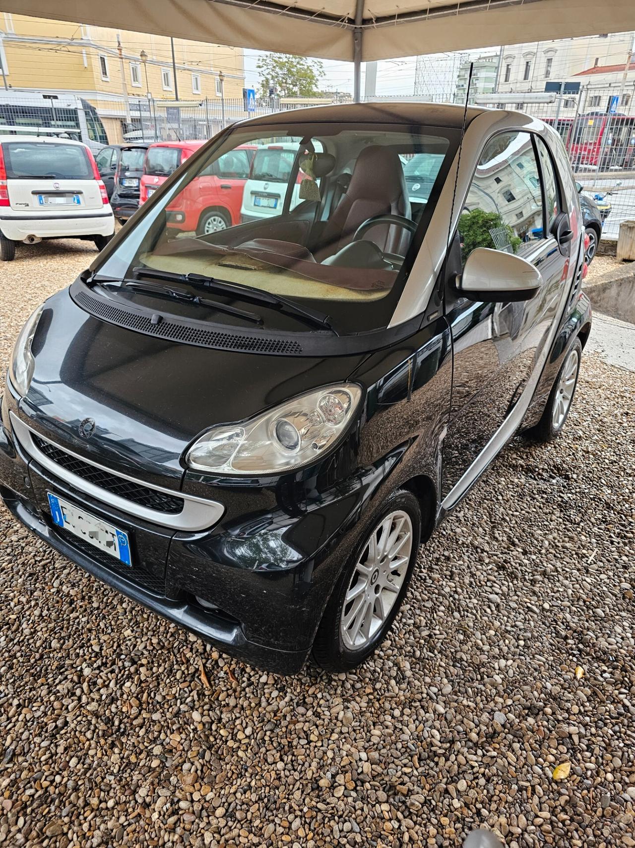 Smart ForTwo 1000 52 kW MHD coupé passion