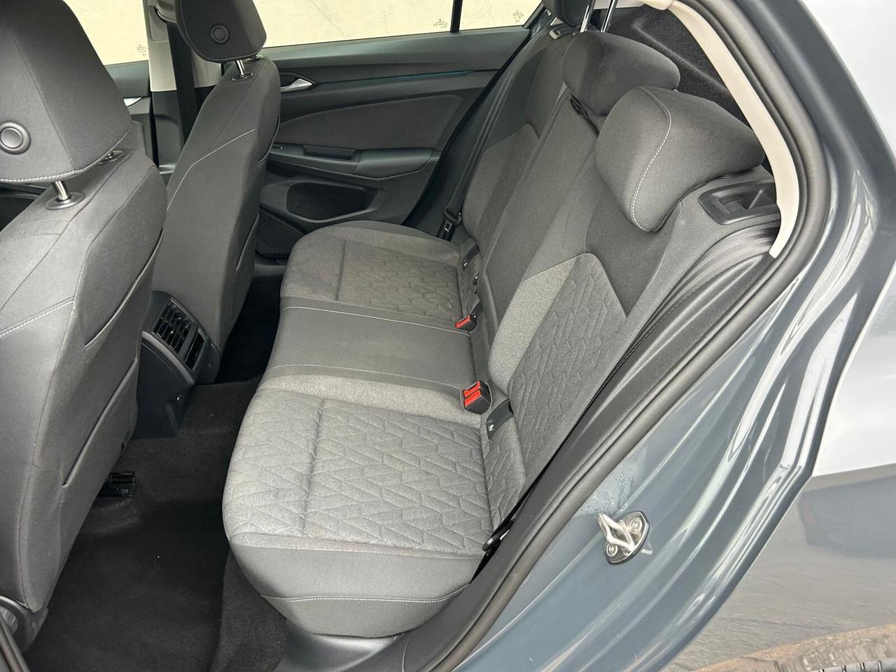Volkswagen Golf VIII 2025 2.0 tdi Life 115cv PREZZO REALE