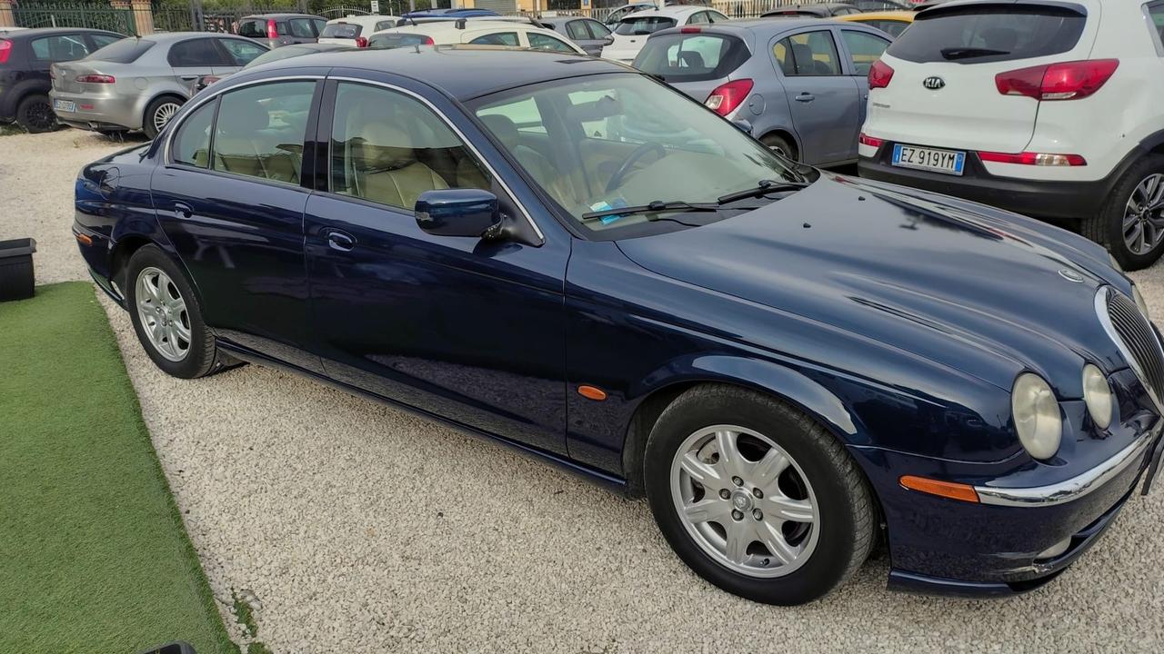 Jaguar S-Type