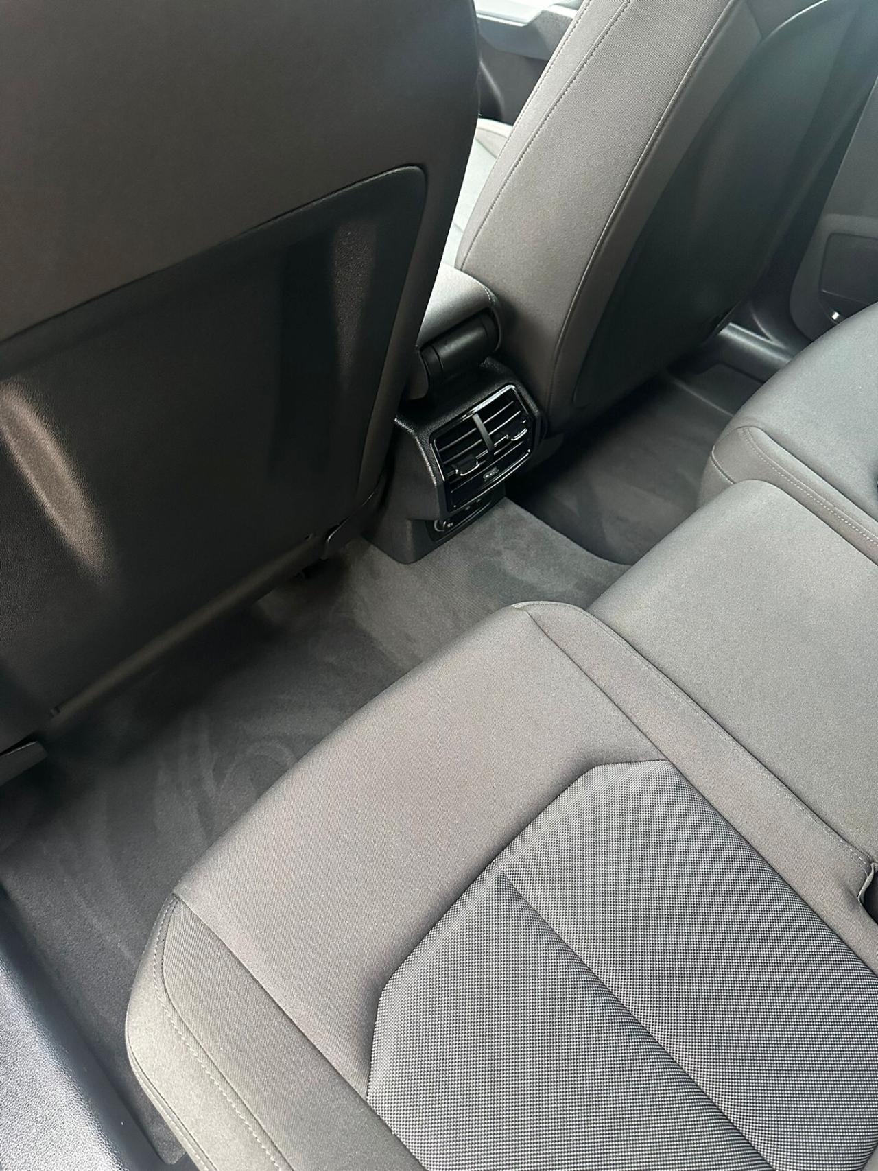 Audi Q3 35 TDI S tronic 2.0 150 CV Advanced FARI MATRIX