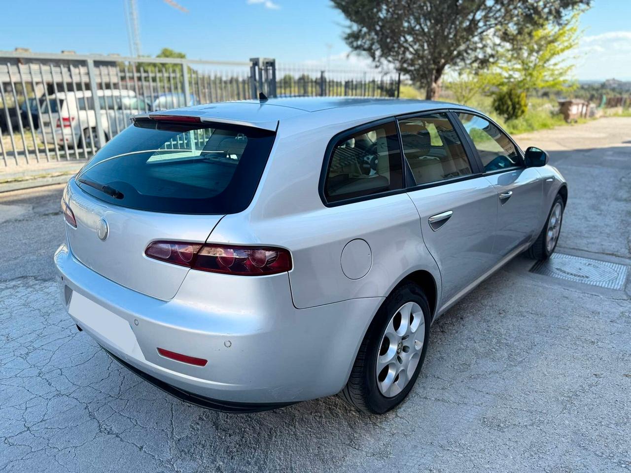 Alfa Romeo 159 1.9 JTDm Sportwagon Distinctive